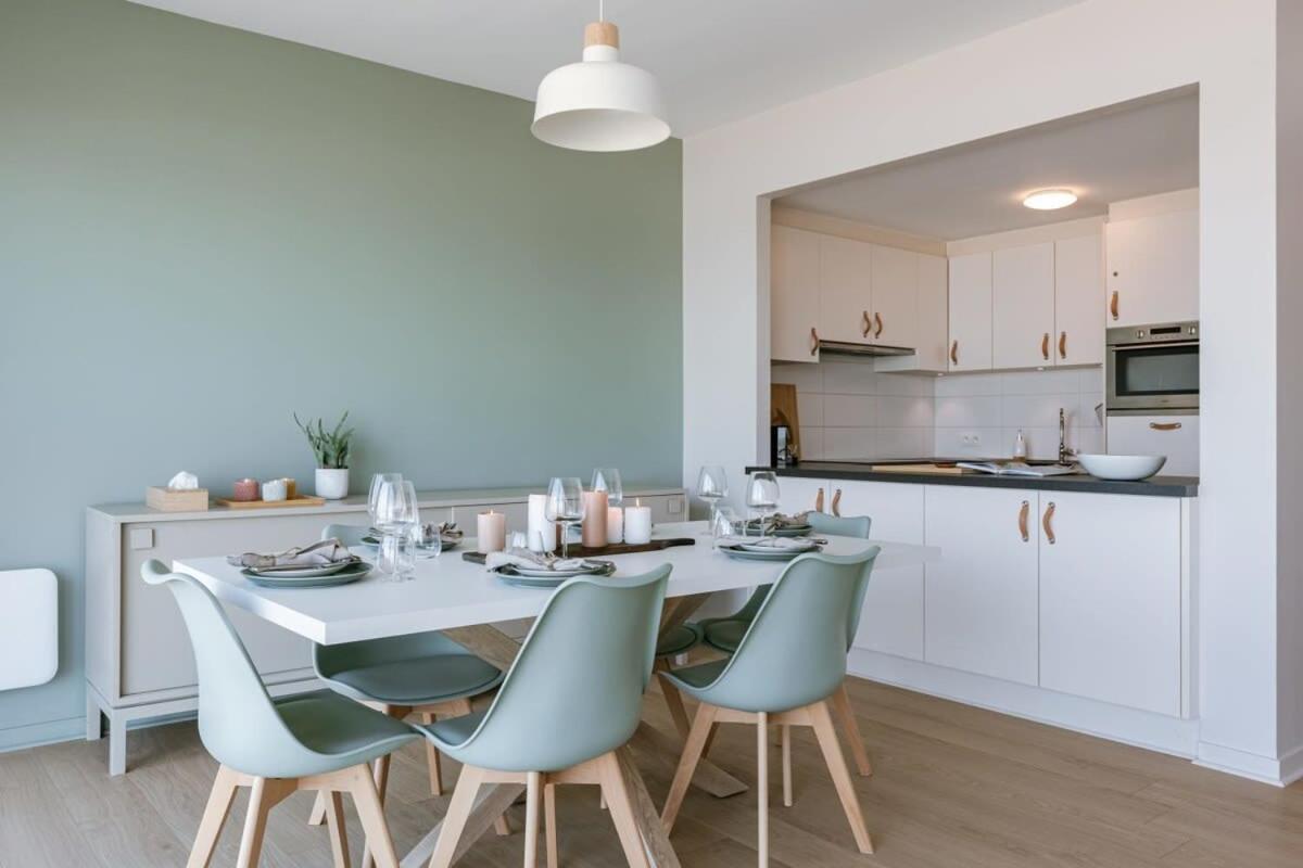 Huswell - Bright Seaview Apartment In Oostende Exteriör bild
