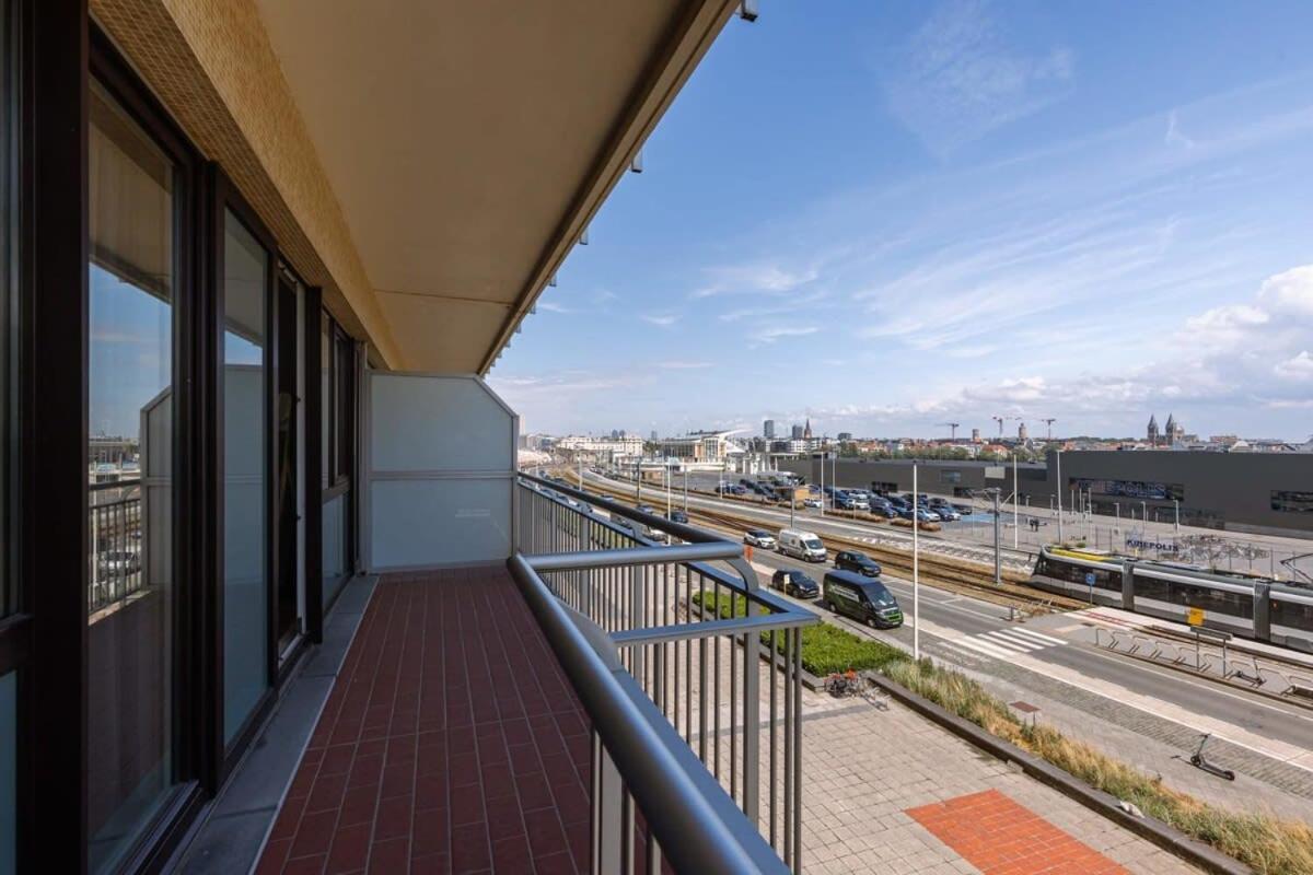 Huswell - Bright Seaview Apartment In Oostende Exteriör bild